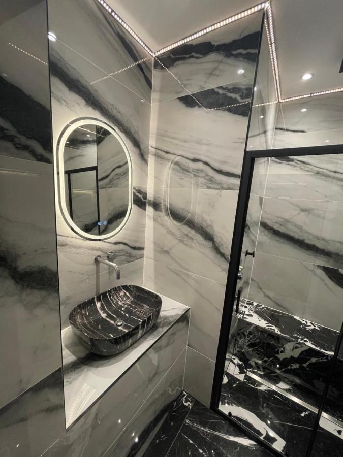 Luxury Apartment Edinburgh Centre With Steam Room Экстерьер фото